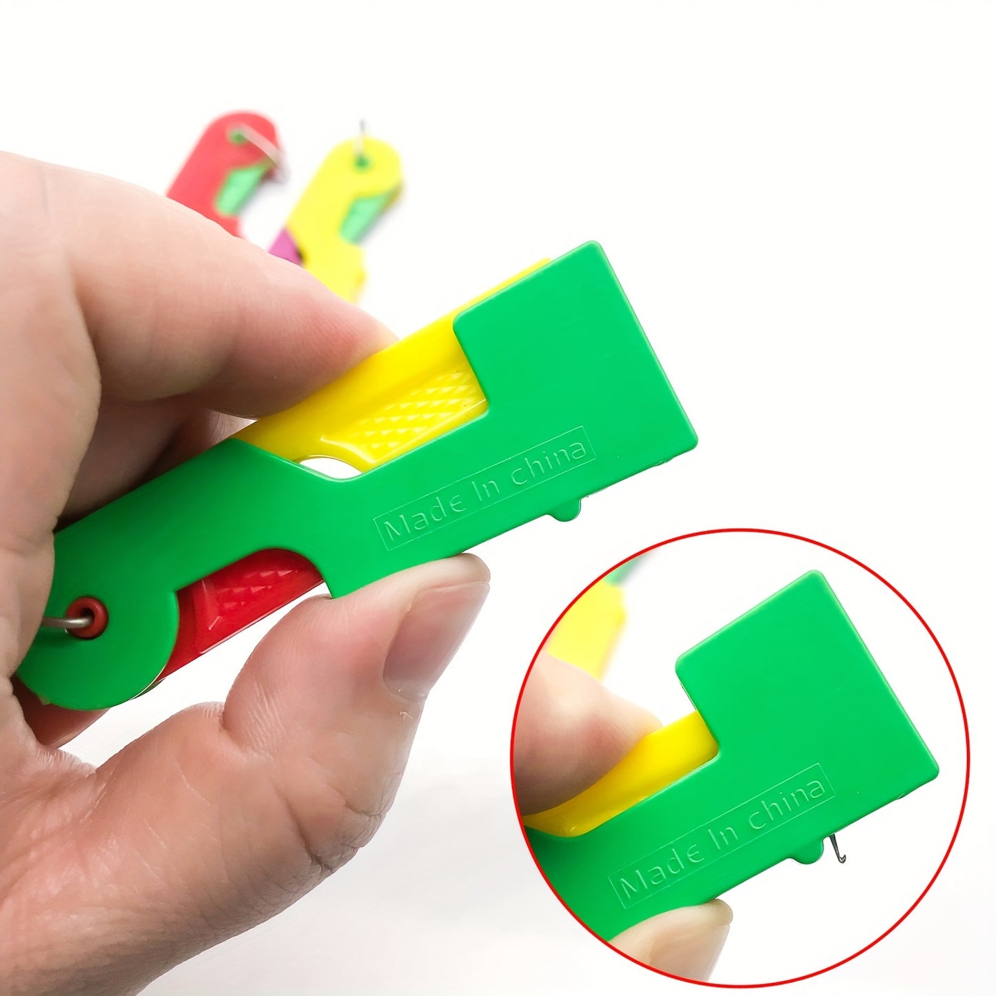 Automatic Threader - Simple Manual Tool for Easier Sewing - Sewing Accessories - Perfect Gift for Sewing Enthusiasts